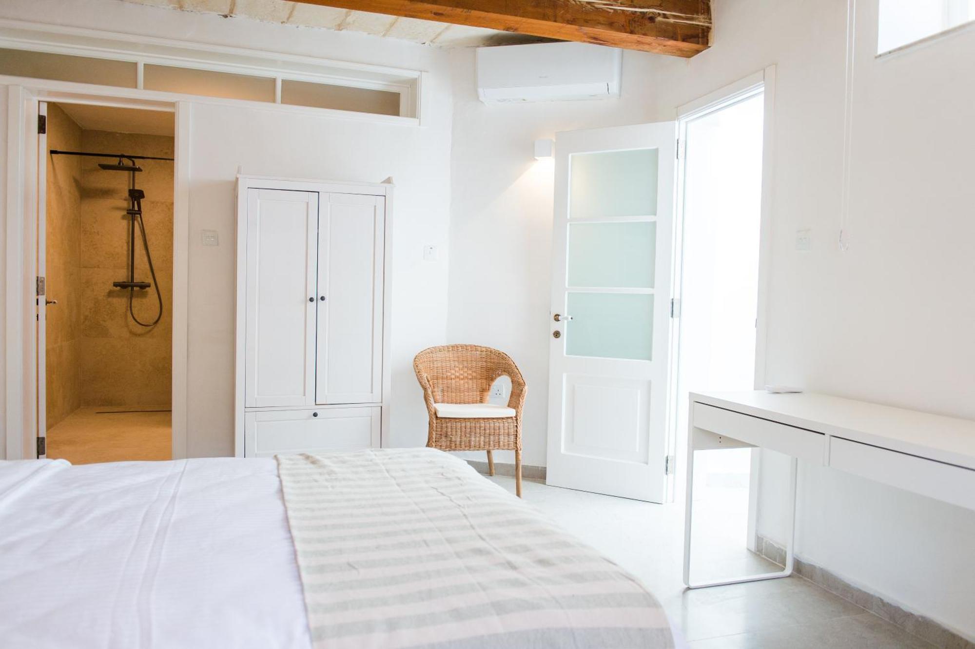 San Anton Suites Attard Ngoại thất bức ảnh