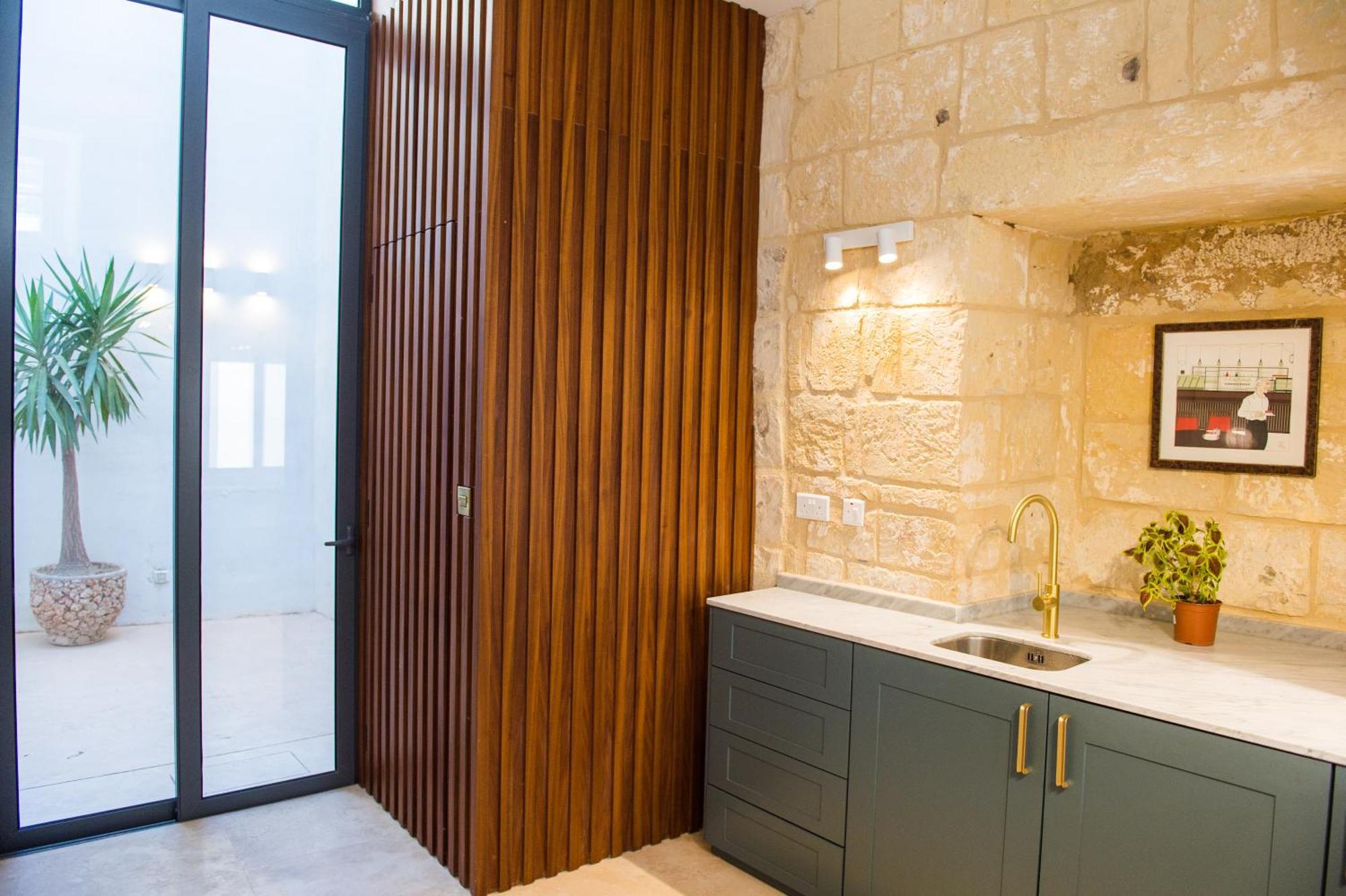 San Anton Suites Attard Ngoại thất bức ảnh