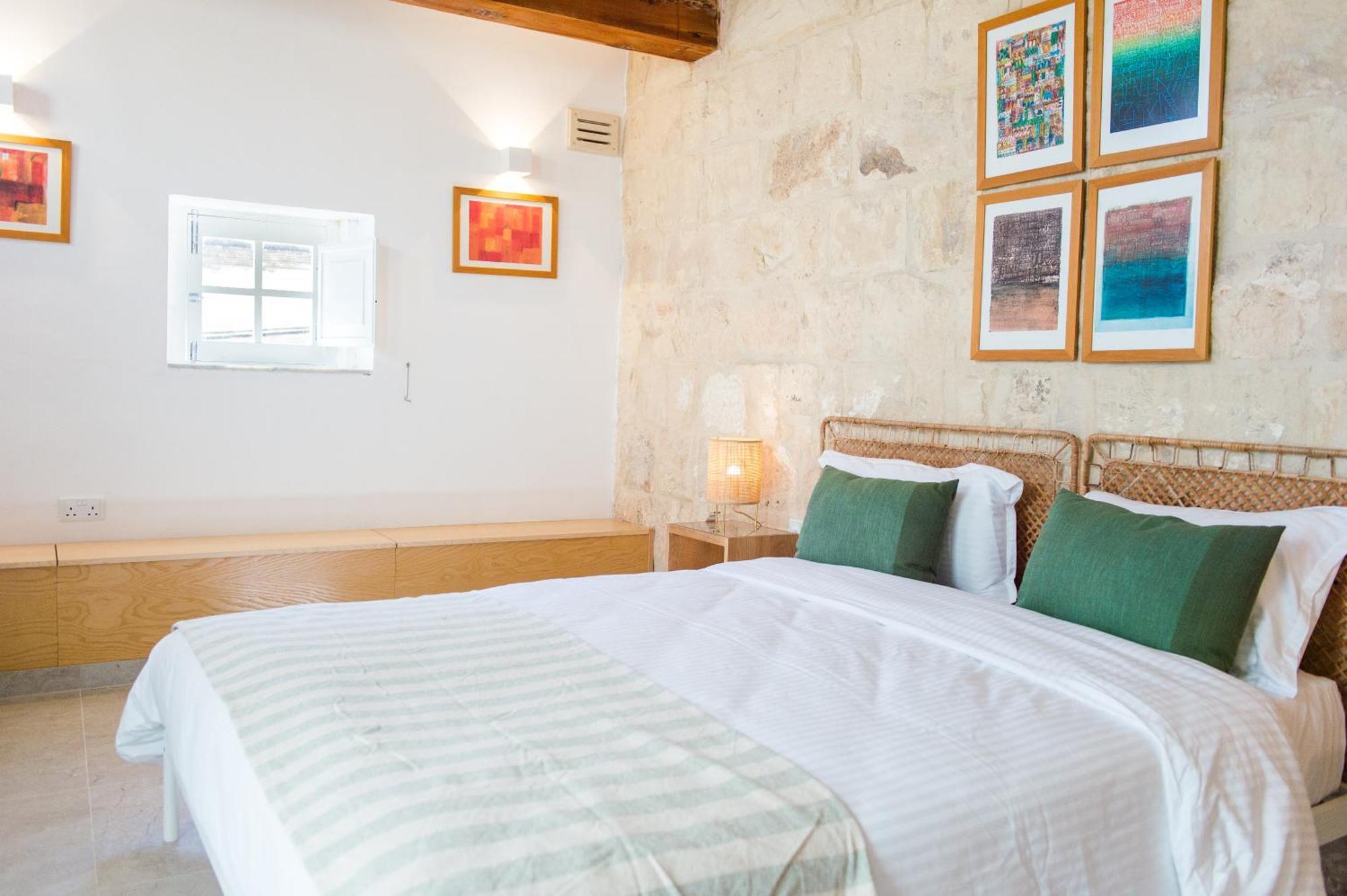 San Anton Suites Attard Ngoại thất bức ảnh
