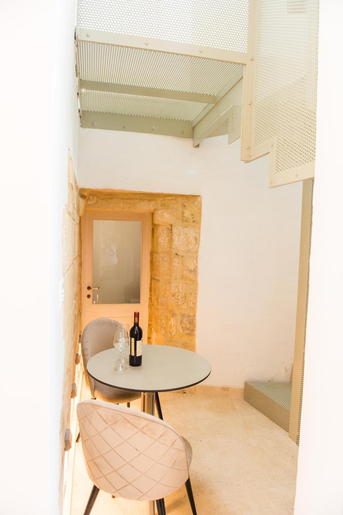 San Anton Suites Attard Ngoại thất bức ảnh