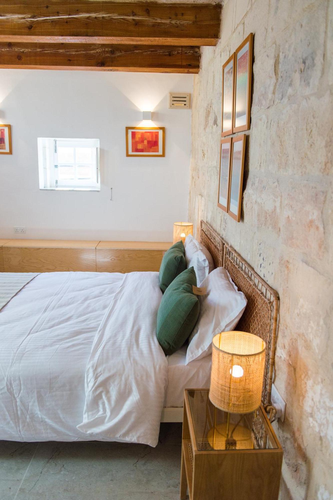 San Anton Suites Attard Ngoại thất bức ảnh