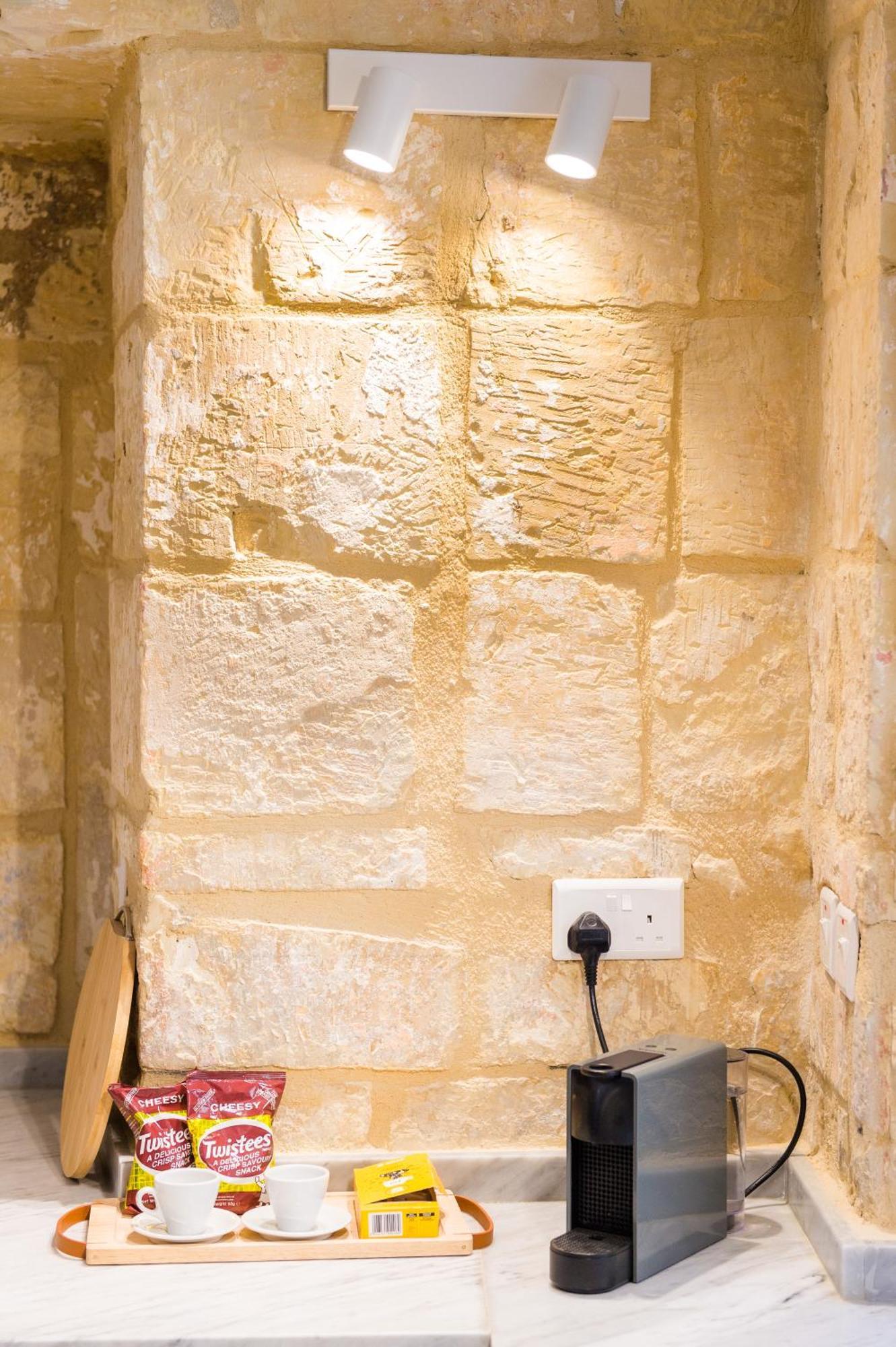 San Anton Suites Attard Ngoại thất bức ảnh